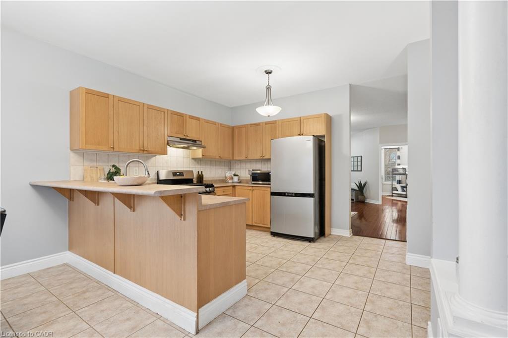 27 Spruce Boulevard Property Photo 14