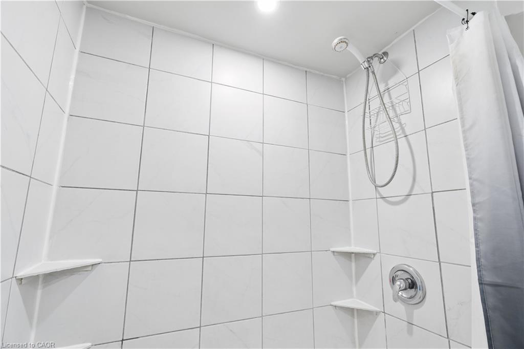 27 Spruce Boulevard Property Photo 36