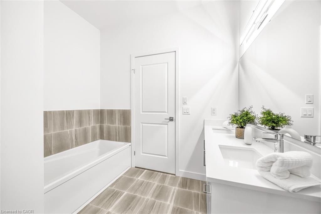 407-7549a Kalar Road Property Photo 21
