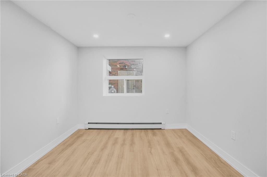 111-579 Clare Avenue Property Photo 8