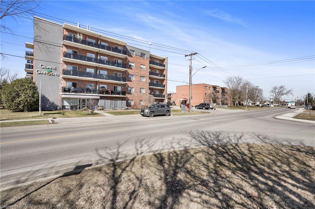 111-579 Clare Avenue Property Photo 12