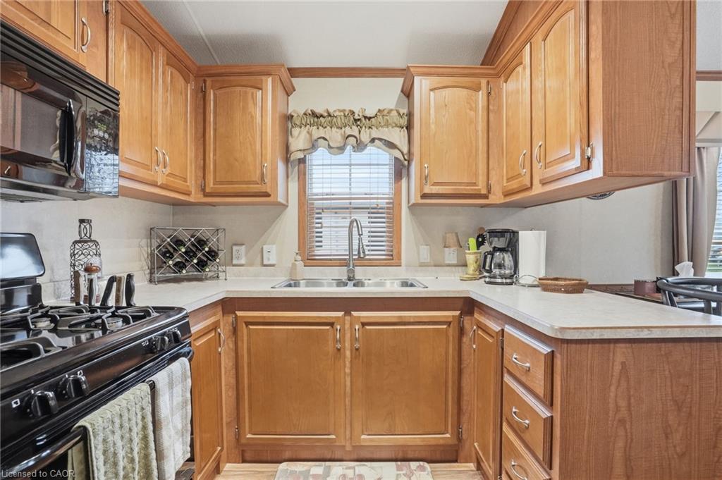 19-2490 Governor's Road S Property Photo 11