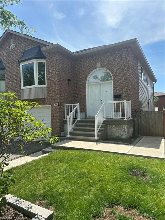 593 Grey Street Property Photo 1