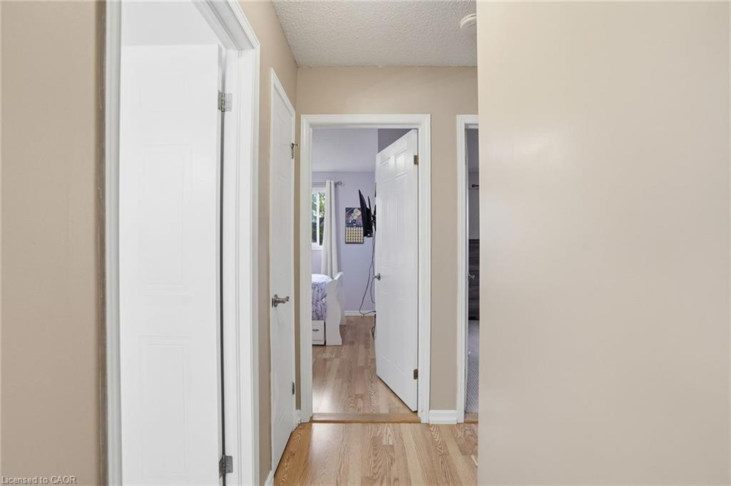 593 Grey Street Property Photo 14