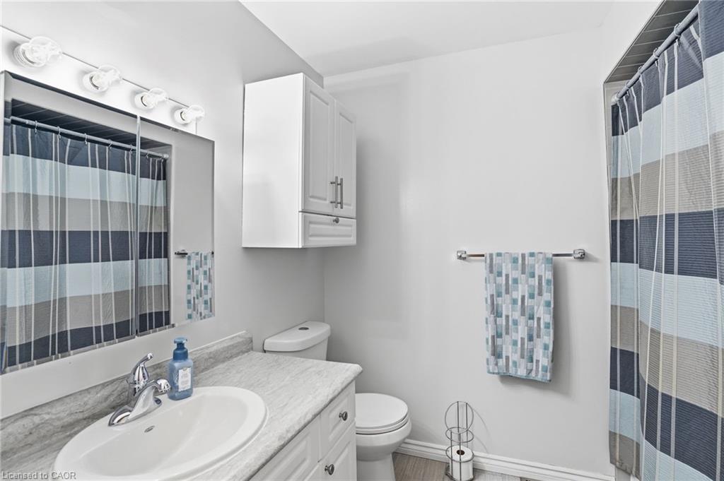 593 Grey Street Property Photo 22