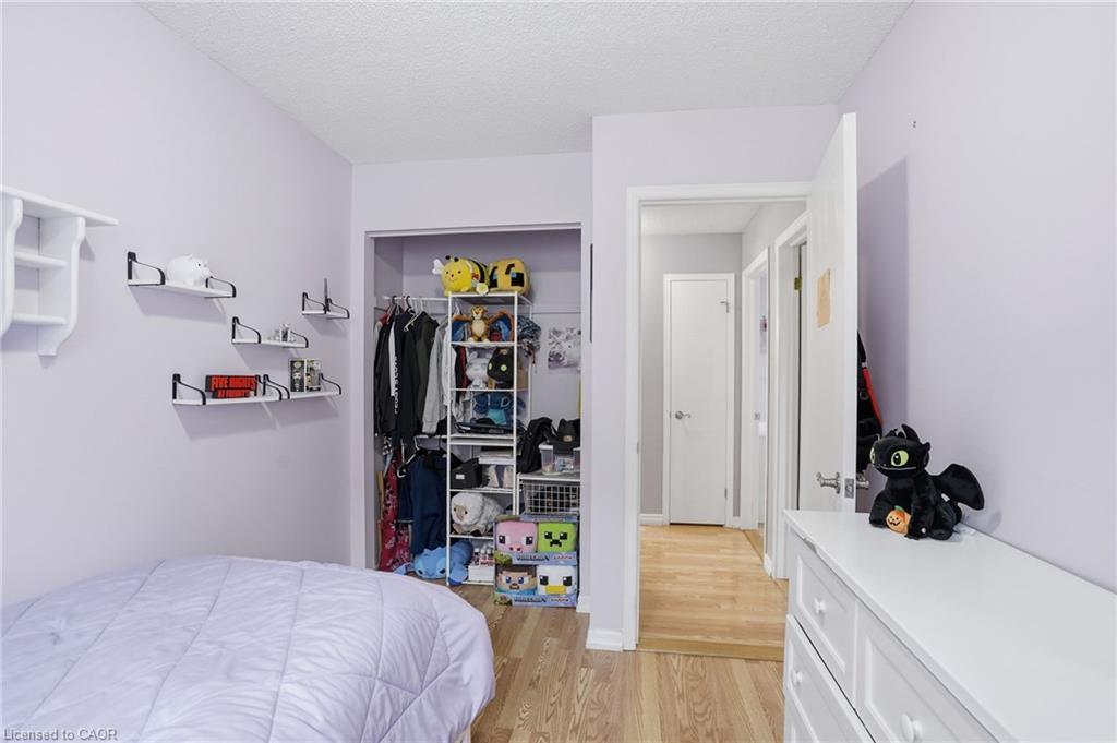593 Grey Street Property Photo 23