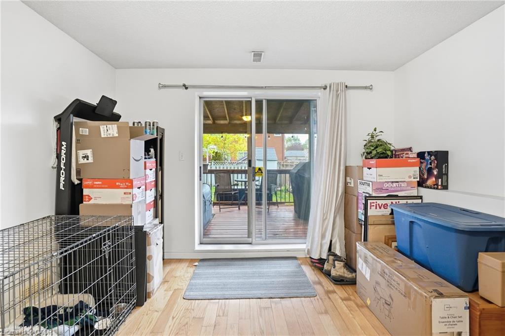 593 Grey Street Property Photo 30