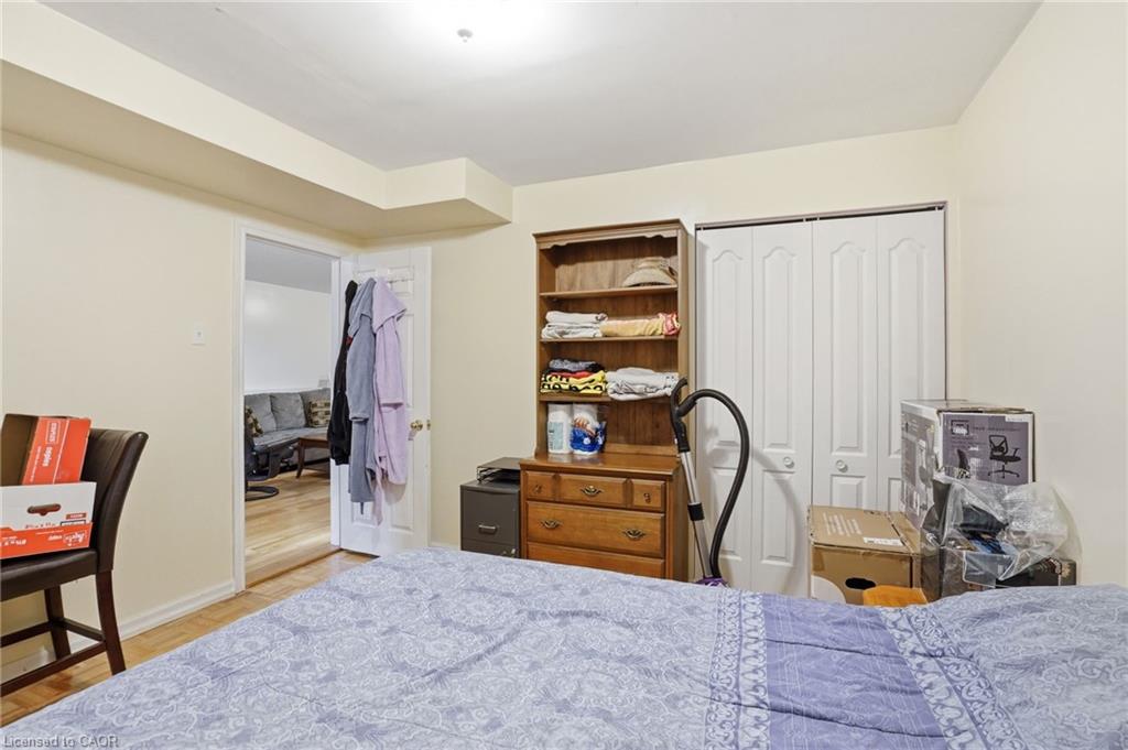 593 Grey Street Property Photo 31
