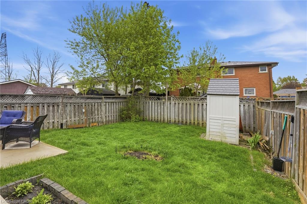 593 Grey Street Property Photo 49