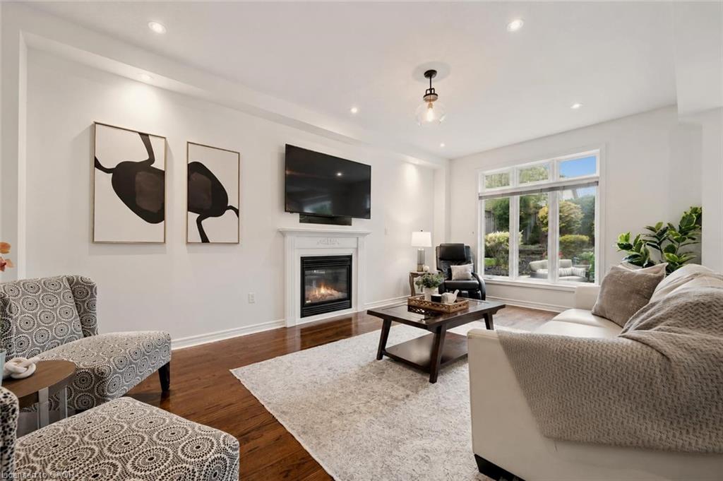7 Hardy Street Property Photo 5