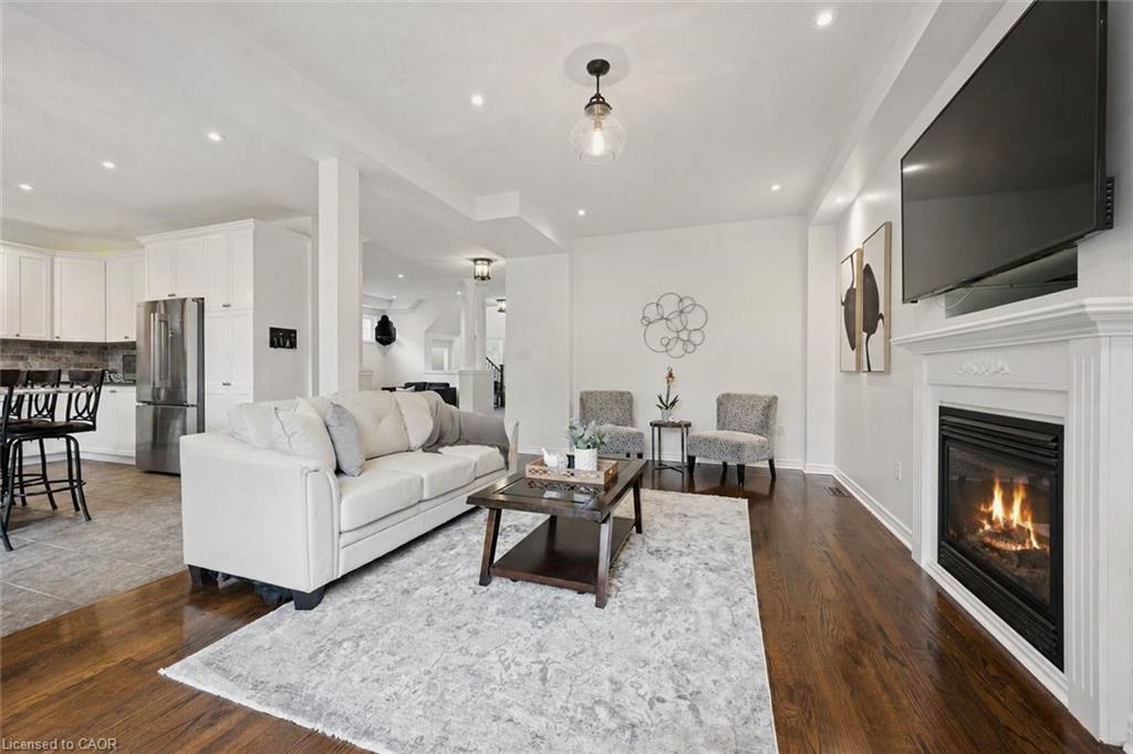 7 Hardy Street Property Photo 6