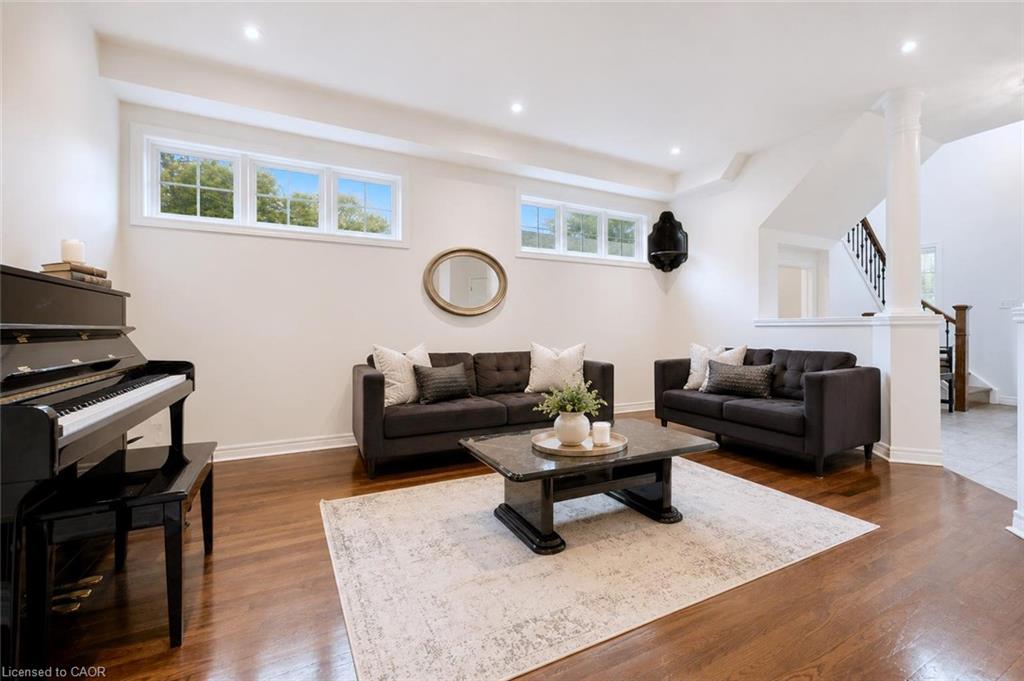 7 Hardy Street Property Photo 13