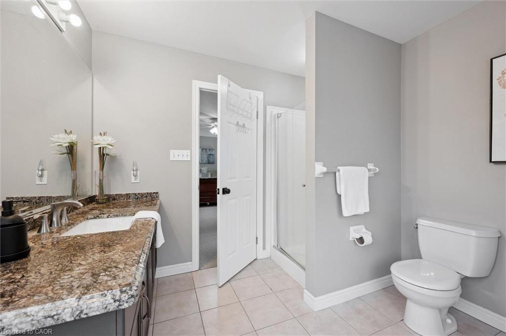 7 Hardy Street Property Photo 21