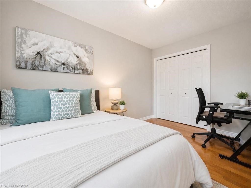 7 Hardy Street Property Photo 23