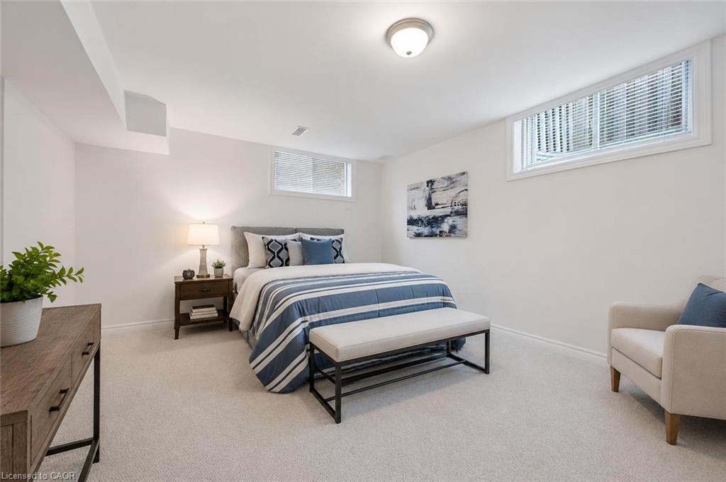 7 Hardy Street Property Photo 29