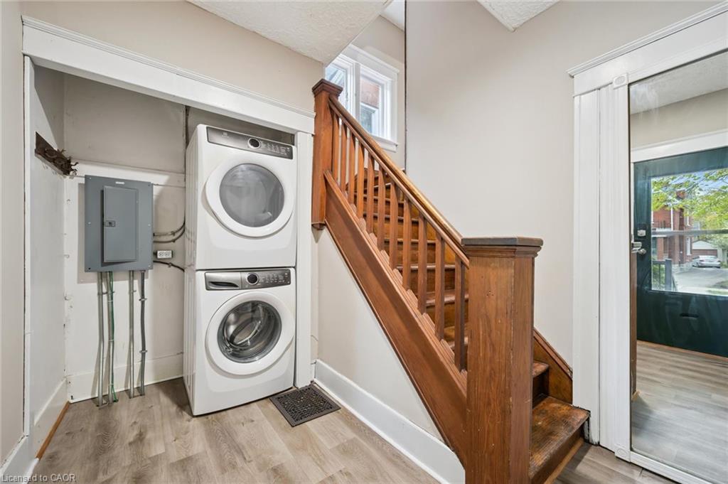 15 Gordon Avenue Property Photo 6