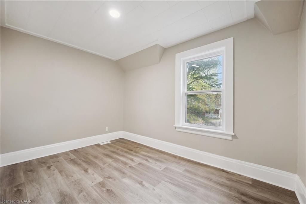15 Gordon Avenue Property Photo 15