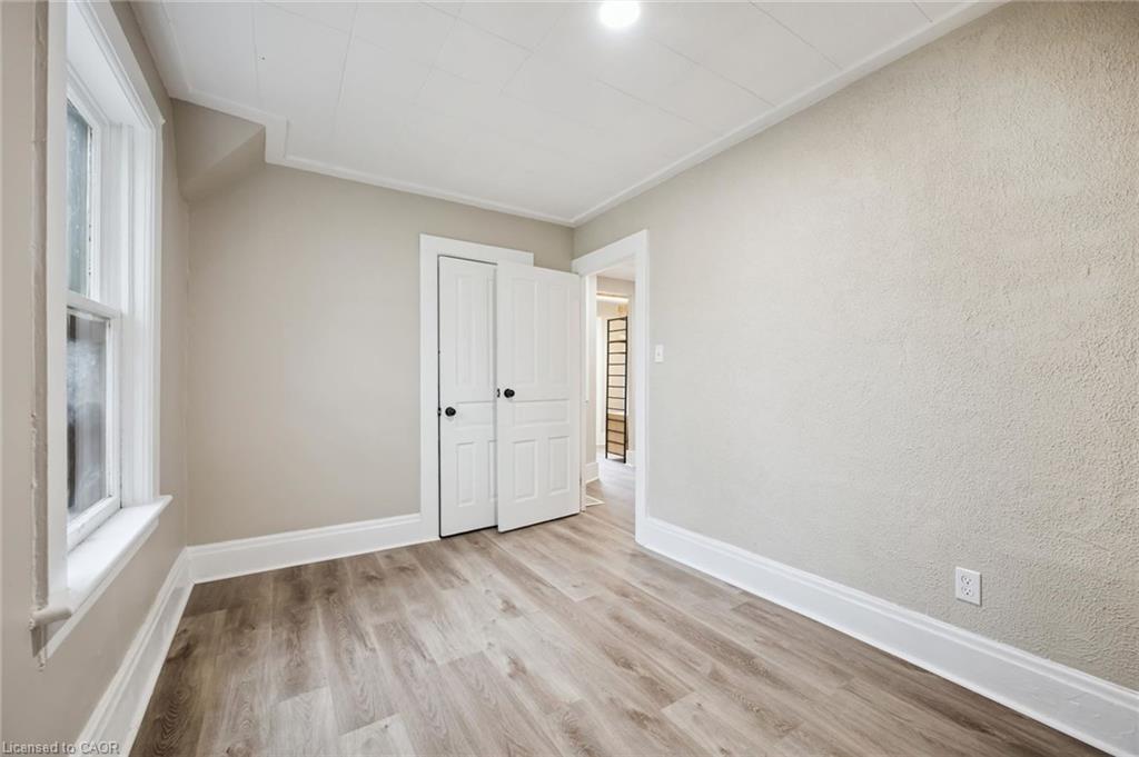 15 Gordon Avenue Property Photo 16