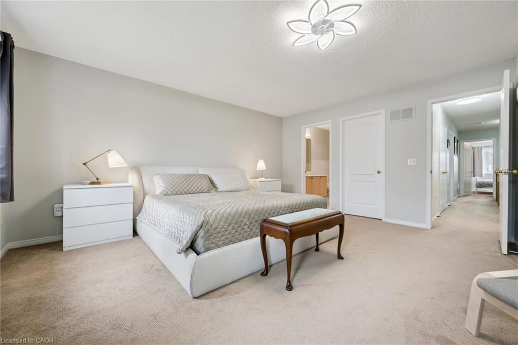 107-833 Scollard Court Property Photo 19