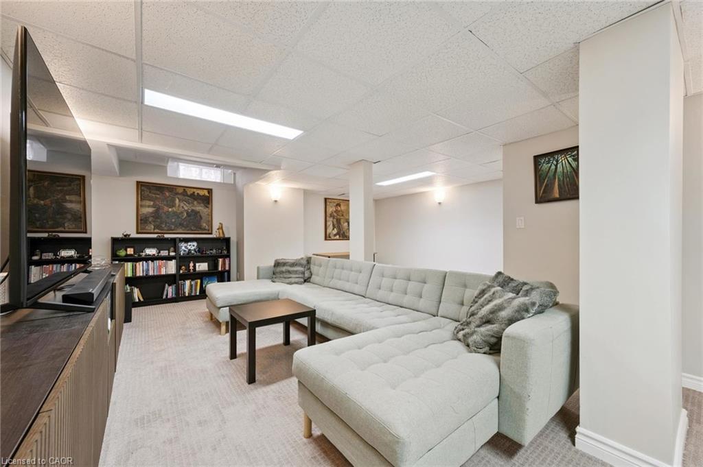 107-833 Scollard Court Property Photo 29