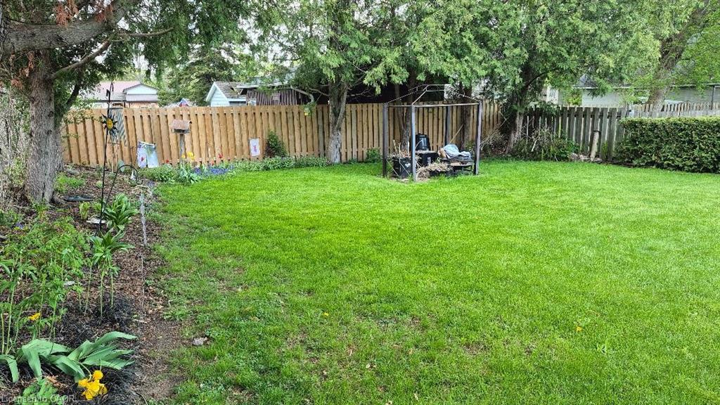 257 Cedar Street Property Photo 3