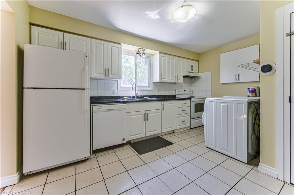 37 Gottscheer Court Property Photo 13