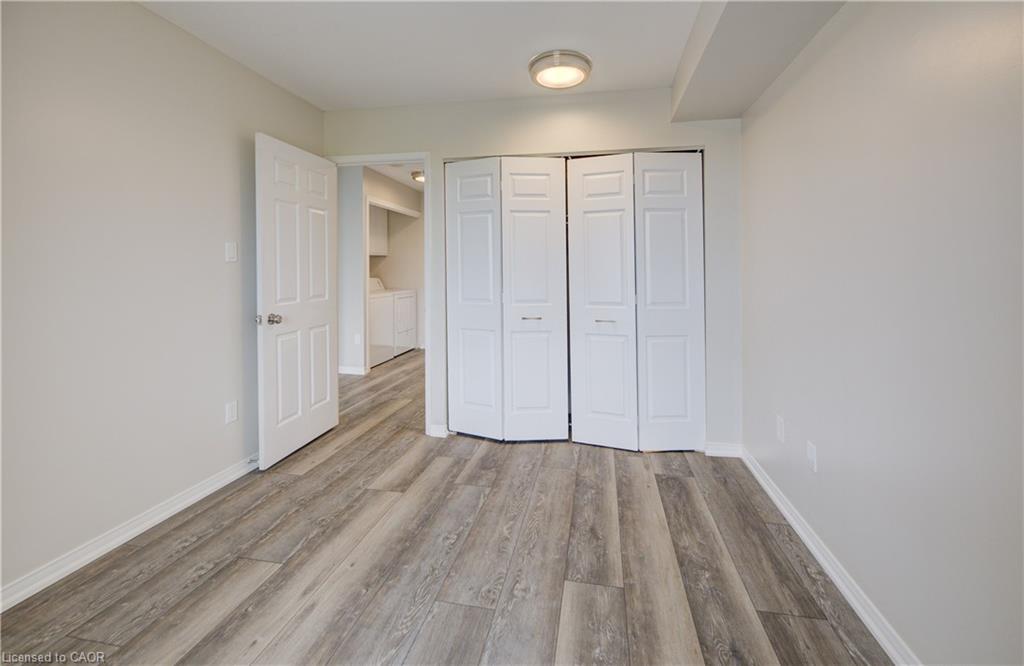 802-1414 King Street E Property Photo 19