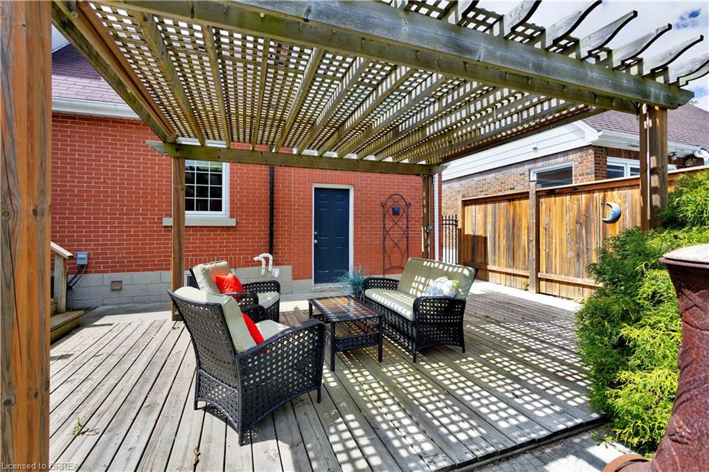 177 St George Street Property Photo 37