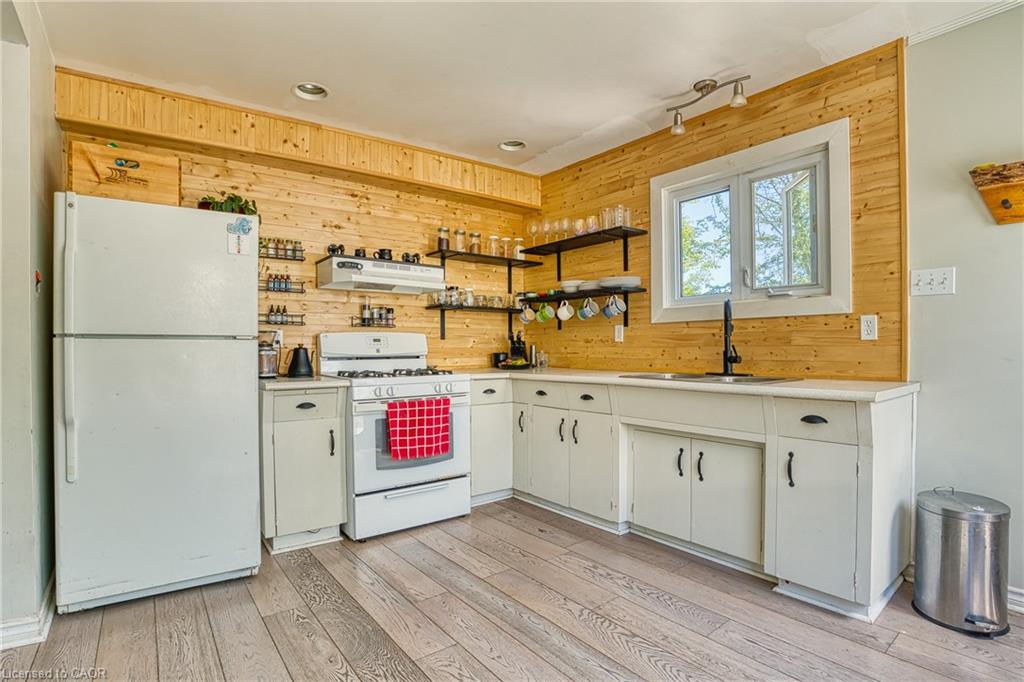 74434 Woodland Drive Property Photo 6