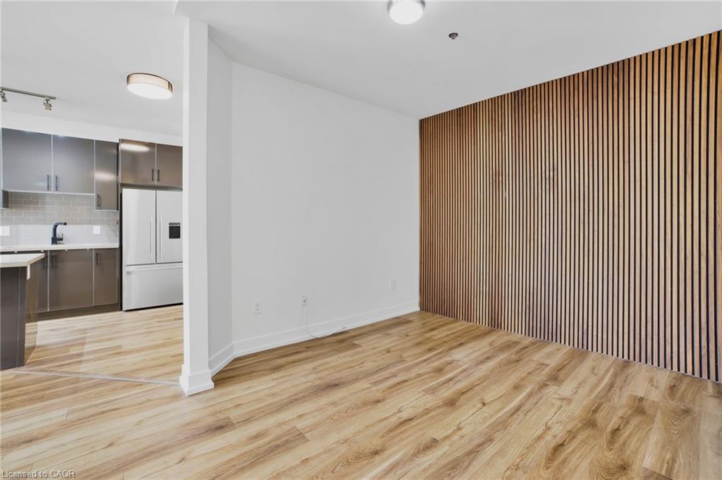 801-90 Charlton Avenue W Property Photo 15