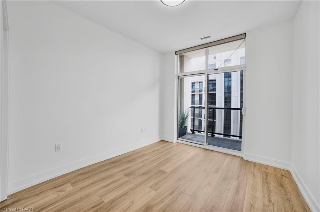 801-90 Charlton Avenue W Property Photo 24