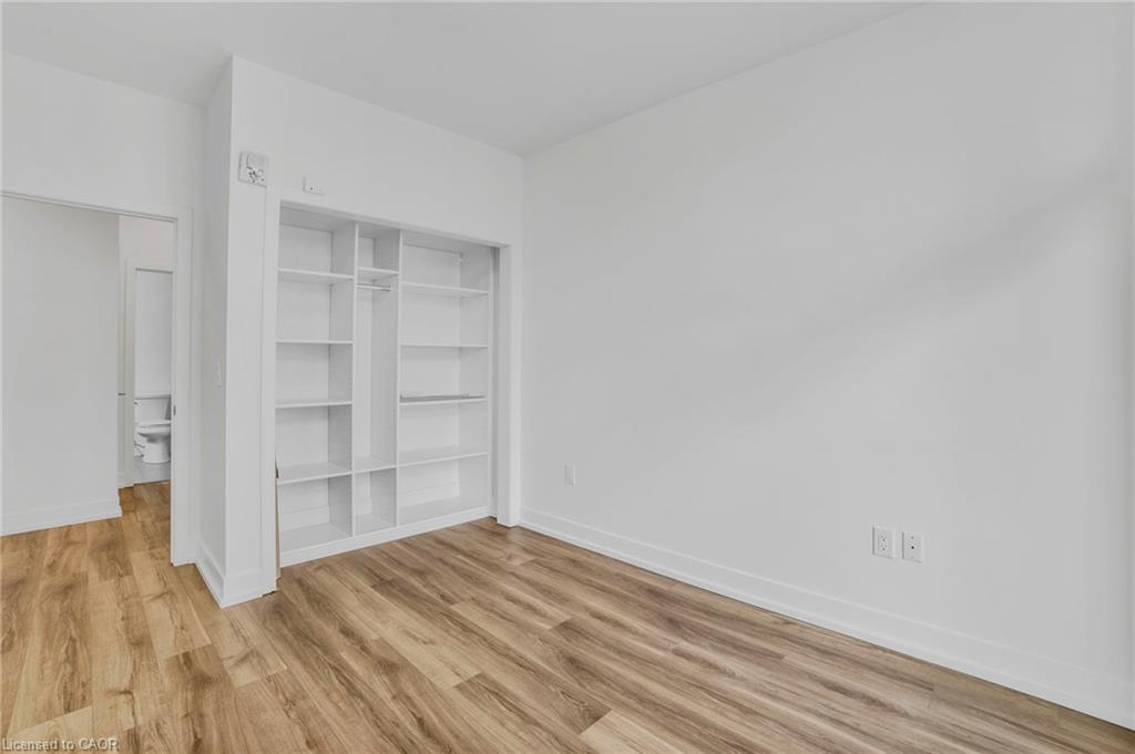 801-90 Charlton Avenue W Property Photo 27