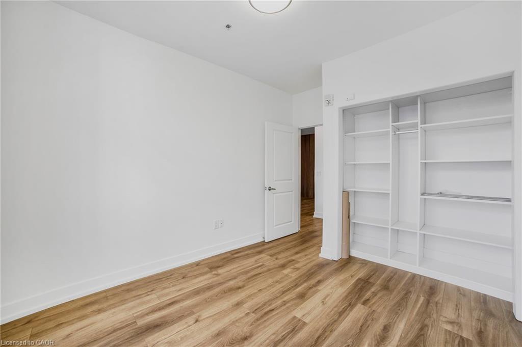 801-90 Charlton Avenue W Property Photo 28