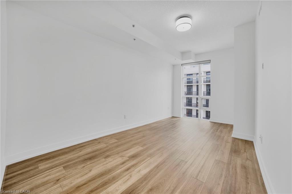 801-90 Charlton Avenue W Property Photo 34