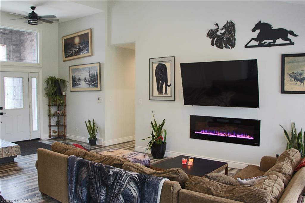 38812 Vienna Street Property Photo 4