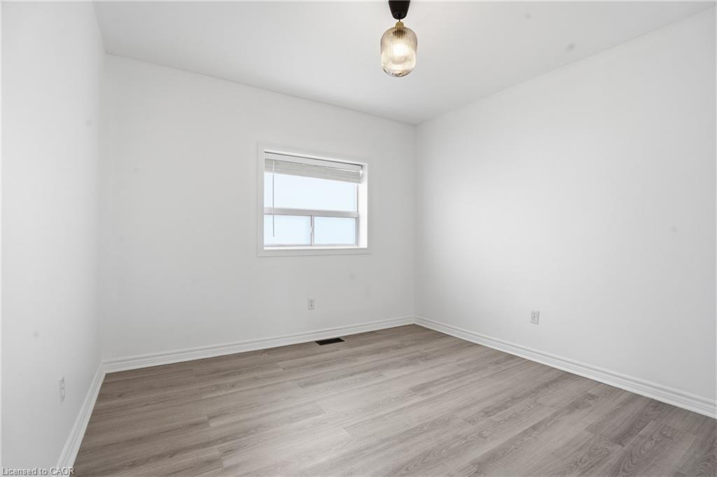 1049 Glencairn Avenue Property Photo 13