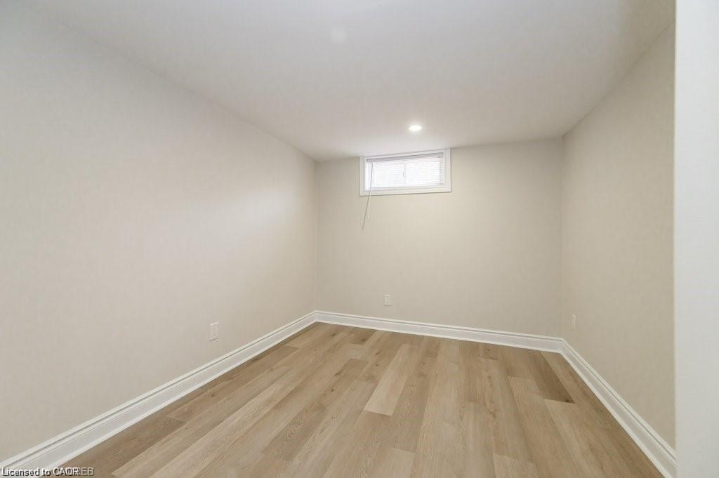 142 Fairway Road N Property Photo 6