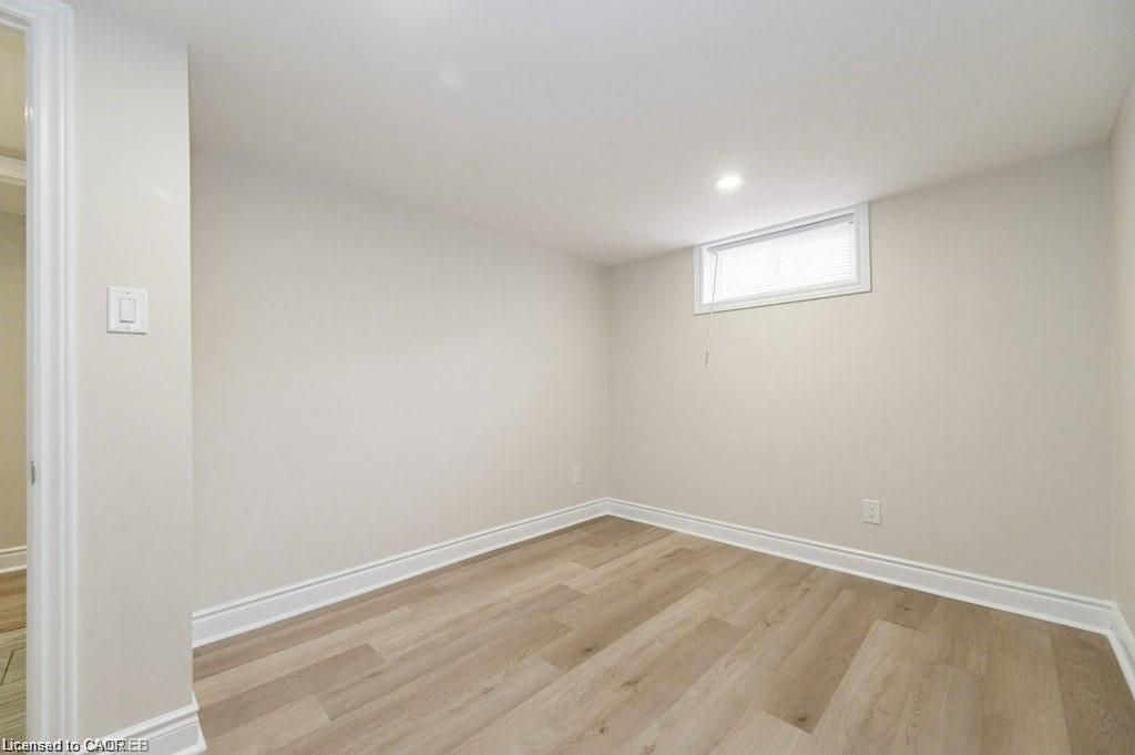 142 Fairway Road N Property Photo 8