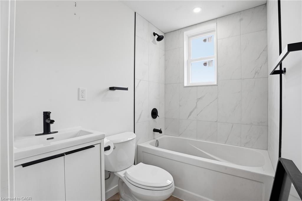1049 Glencairn Avenue Property Photo 8
