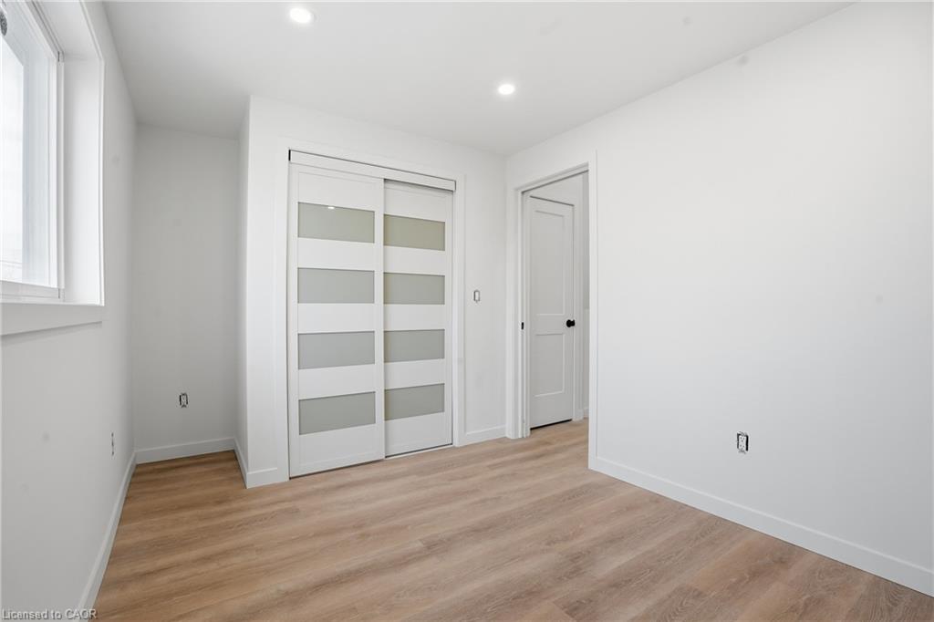 1049 Glencairn Avenue Property Photo 10