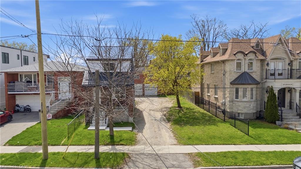 1049 Glencairn Avenue Property Photo 12