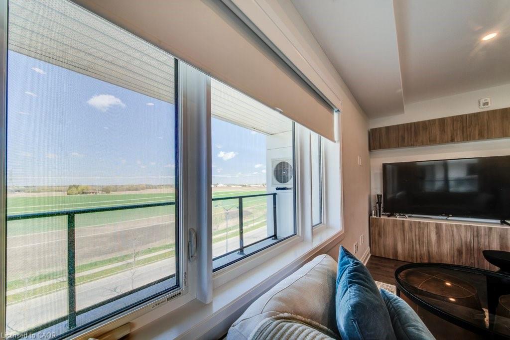 403-247 Grey Silo Road Property Photo 24