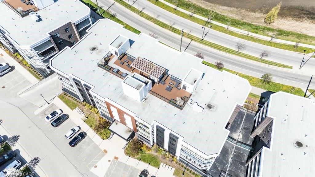 403-247 Grey Silo Road Property Photo 47