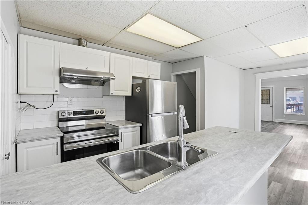 5671 Desson Avenue Property Photo 12