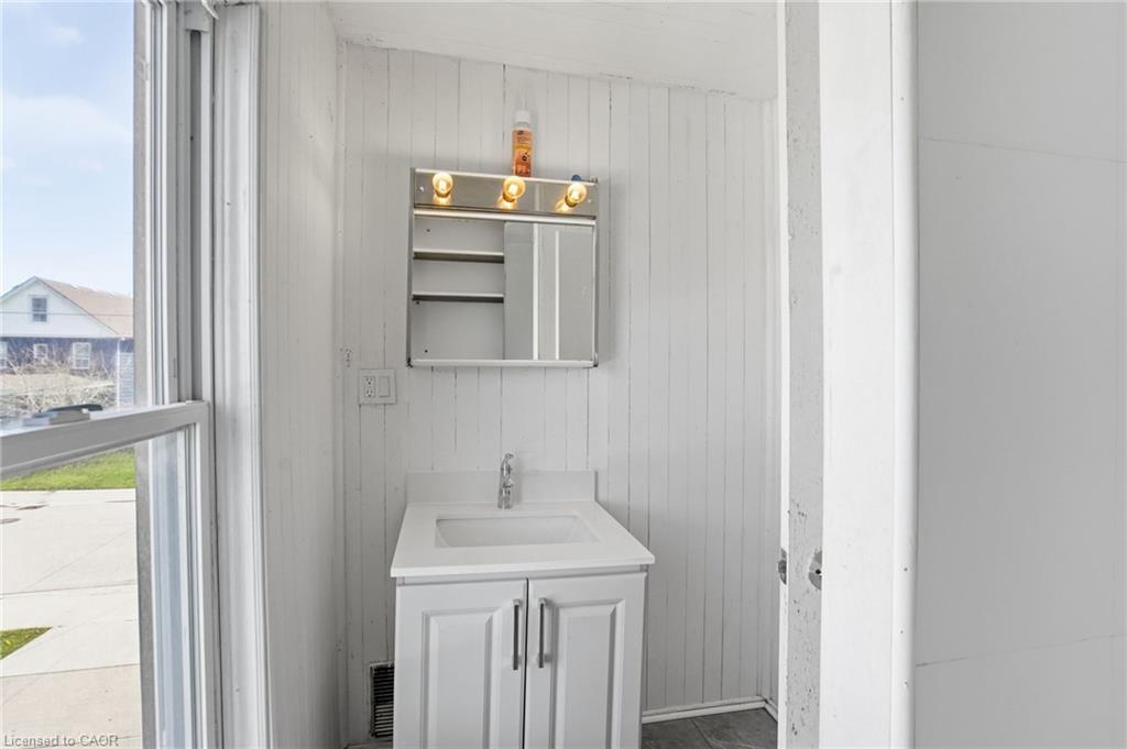 5671 Desson Avenue Property Photo 29