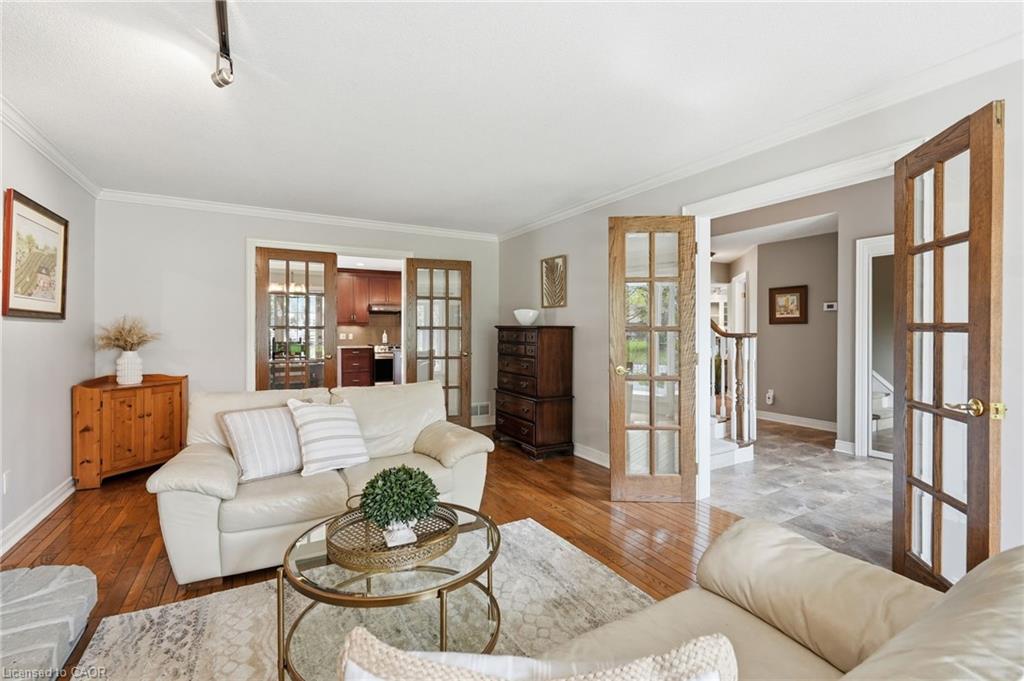 6 Vanstraalen Street Property Photo 8