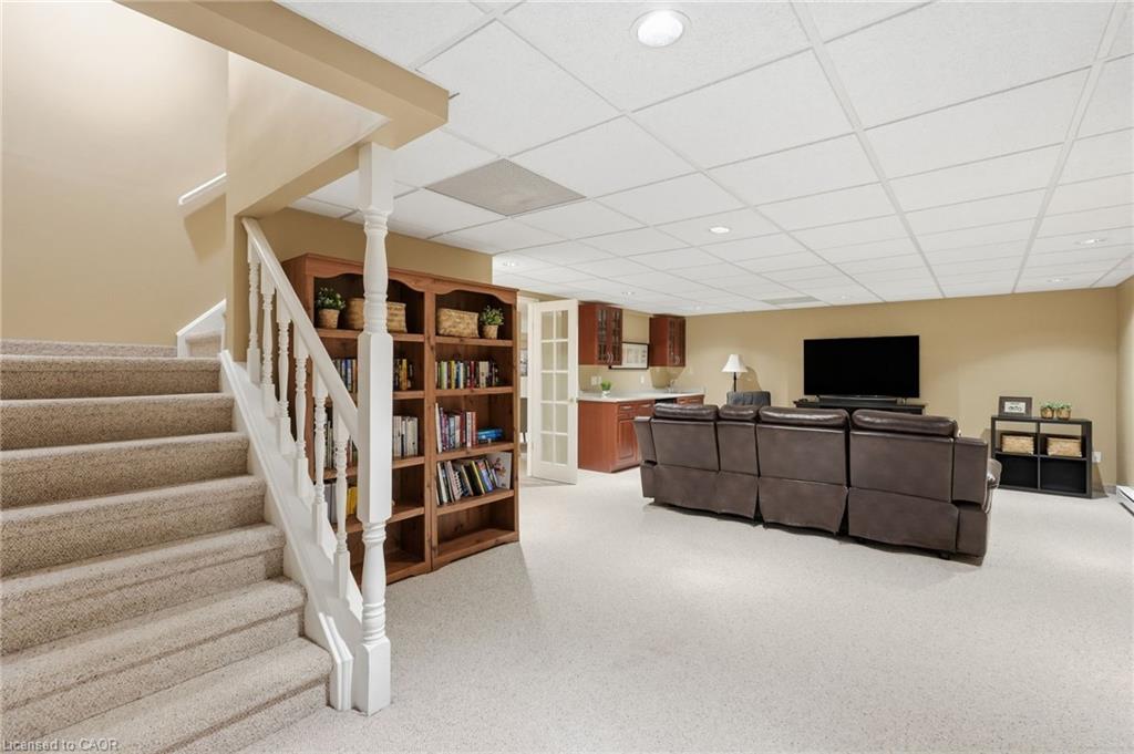 6 Vanstraalen Street Property Photo 31