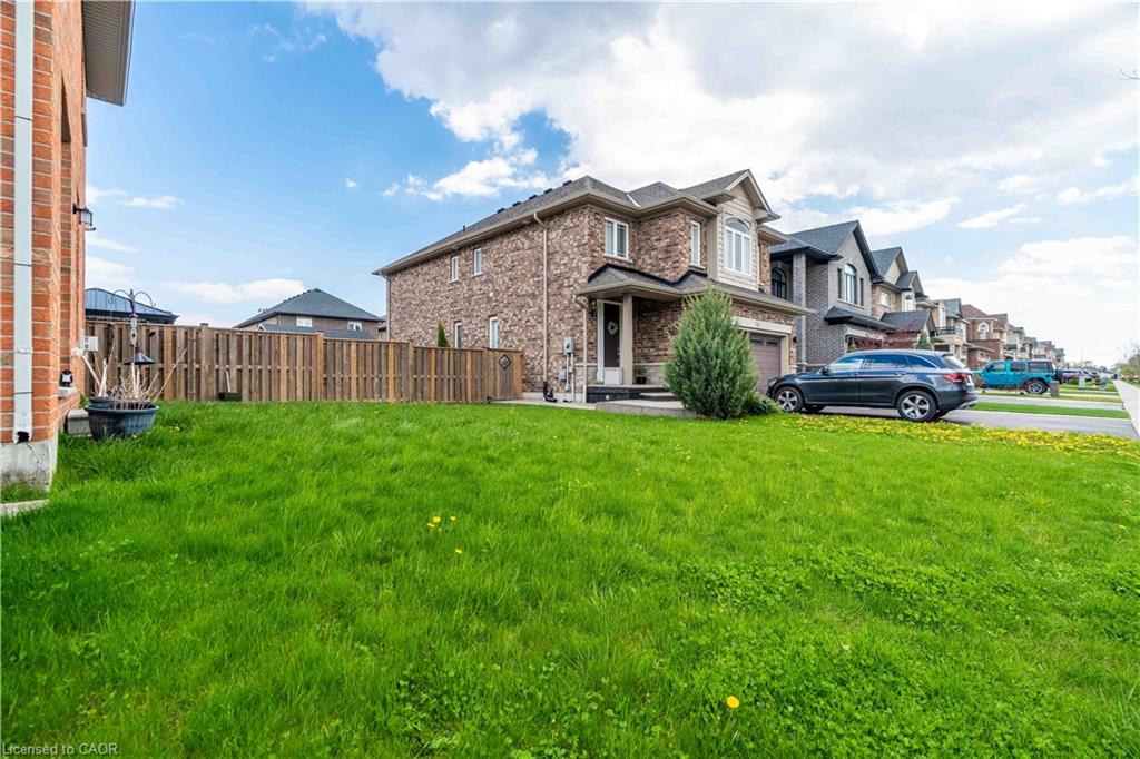 3 Narbonne Crescent Property Photo 43