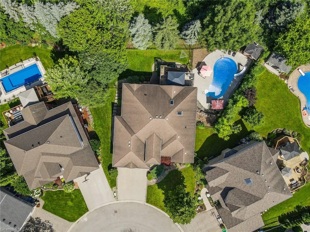 16 Elderberry Court Property Photo 4