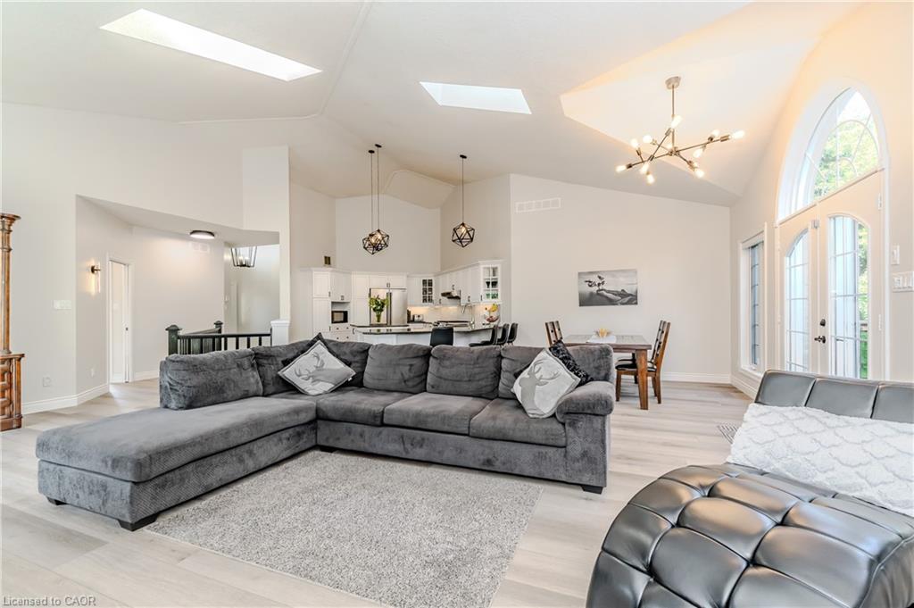 16 Elderberry Court Property Photo 8